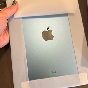 NEVER USED BRAND NEW iPad 10th Generation